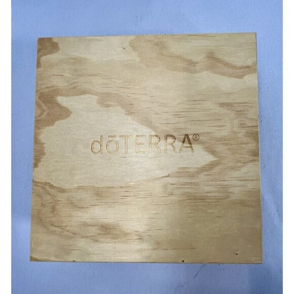 Doterra Essential Oils Empty Wooden Storage Box Case Holds 25 Bottles - Picture 1 of 11